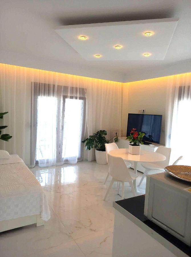 Lux Suite Sea Front Avra Pefkochori Zewnętrze zdjęcie